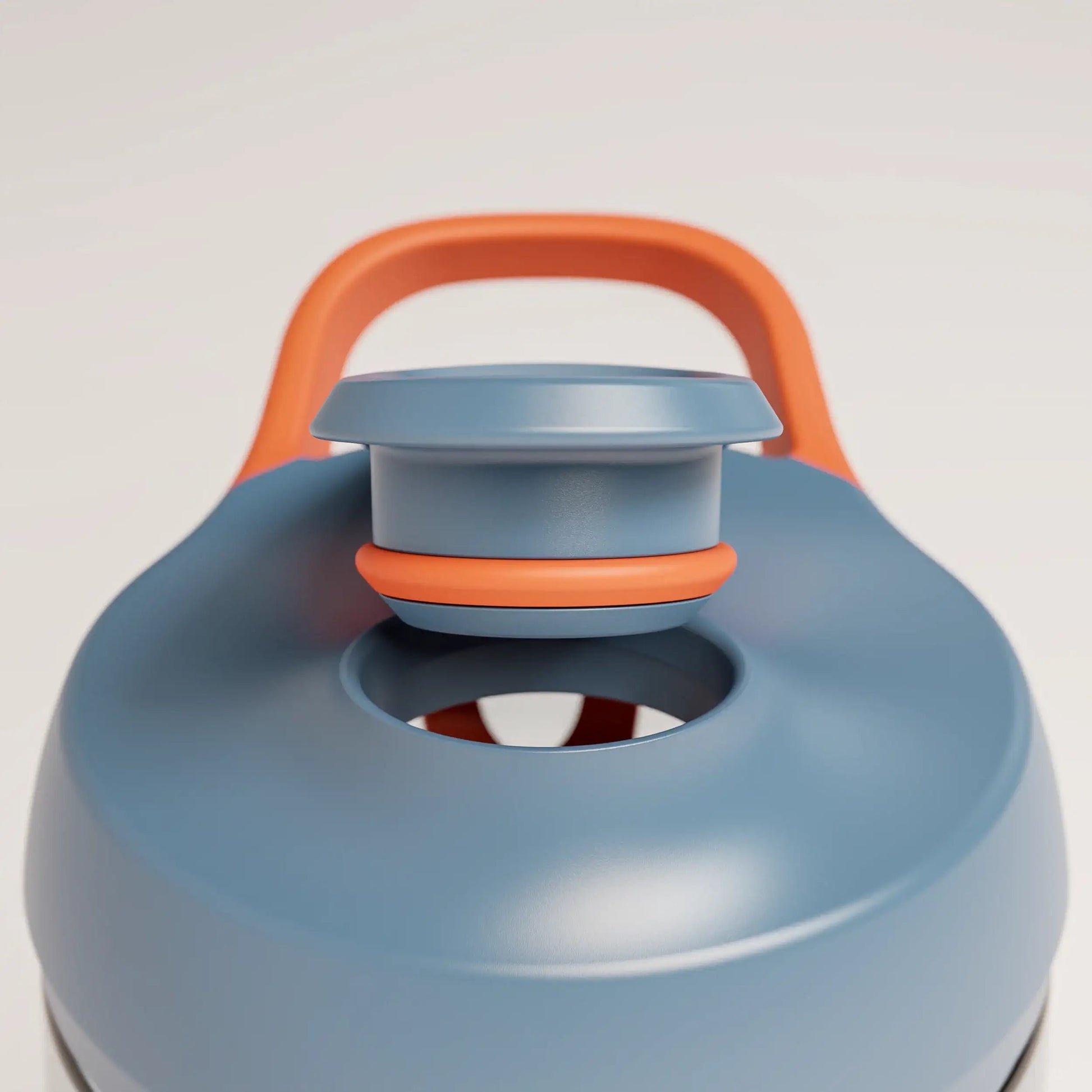 ecozen-performance-shaker-bottle-l7 SHKR_24700_P-S1.1_midnightBlue_burntOrange_2_2.5_MPCloop_edit.png