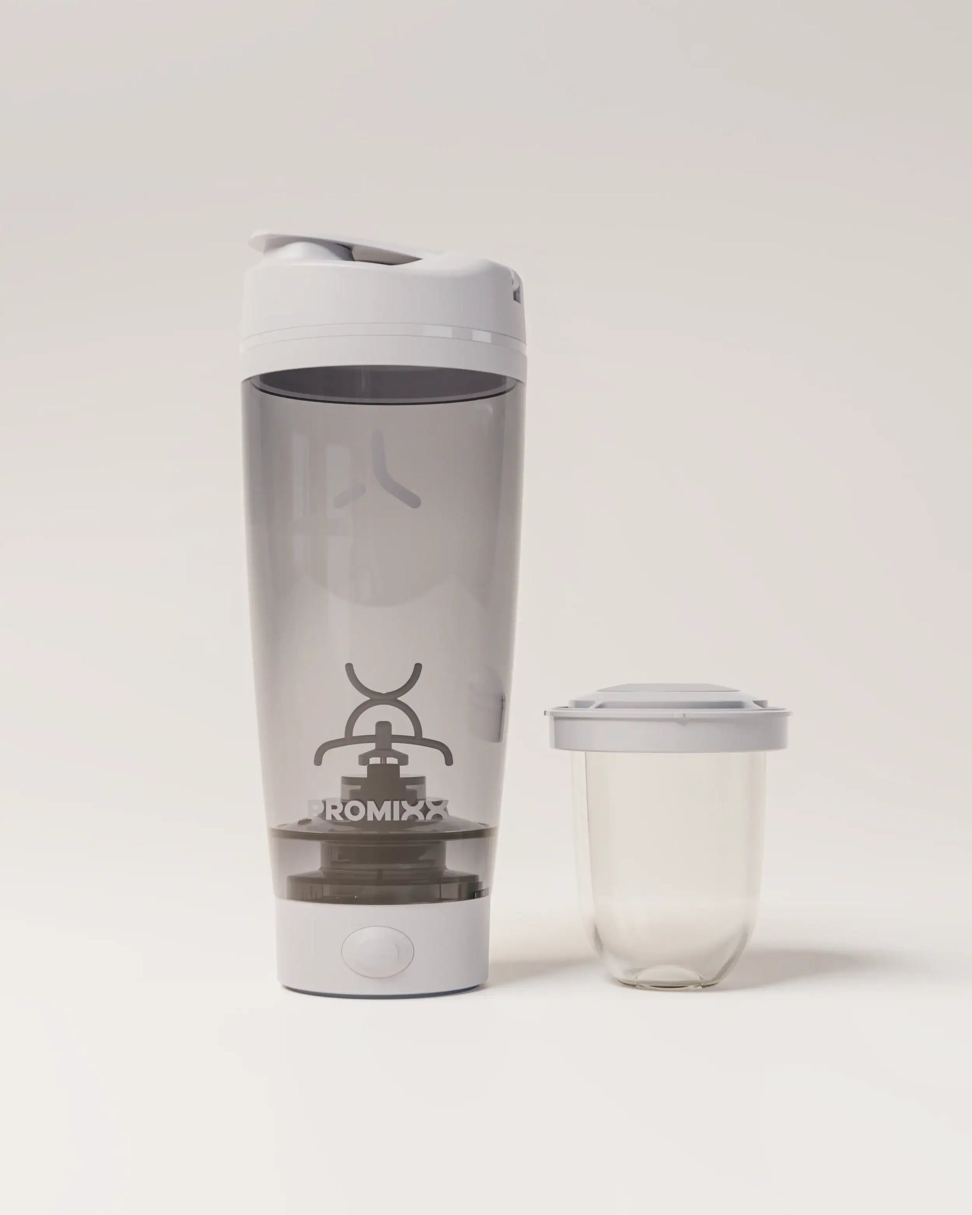 electric-shaker-bottle-u2 VM_LiPo_3.7-700_v1_coolGray_4x5_7_1_heroNutripod_EDIT.png